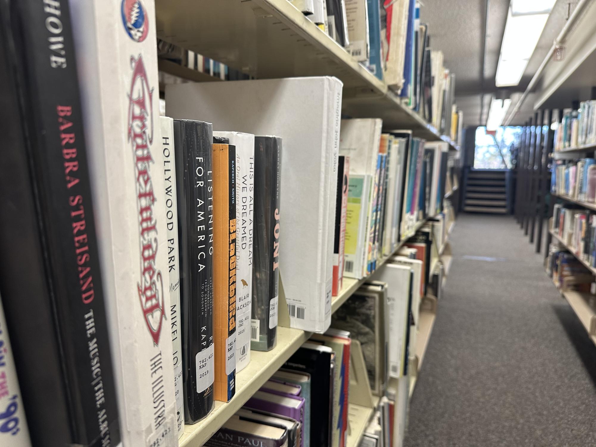 A book shelf isle at the Huntington Beach Central Library.